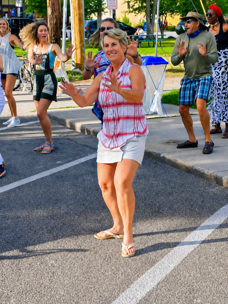 Maria dancing with her flash mob troup